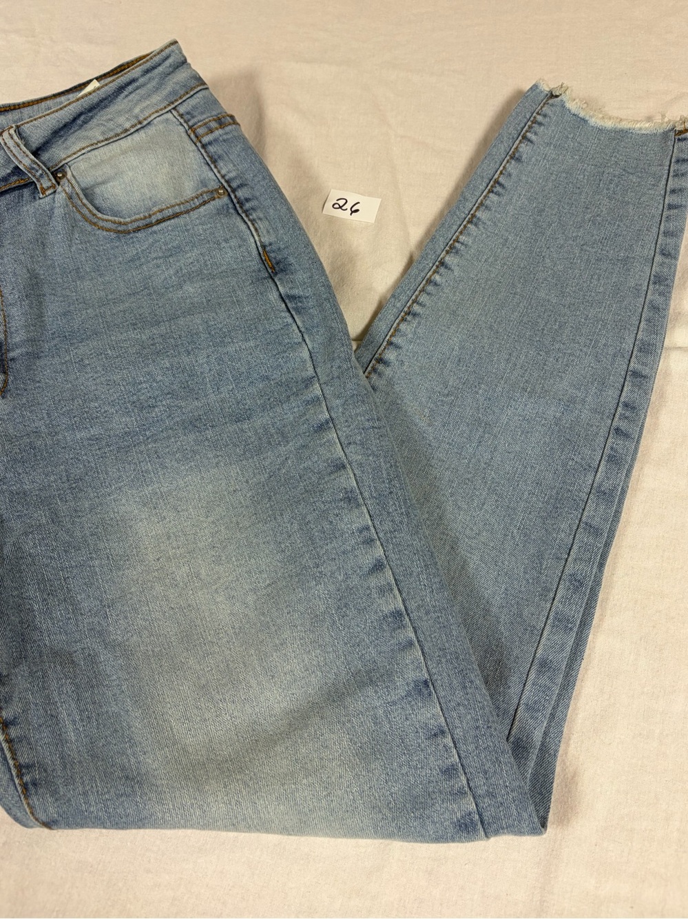 High-Rise Light Blue Women’s Jeans - Slim Fit size 30